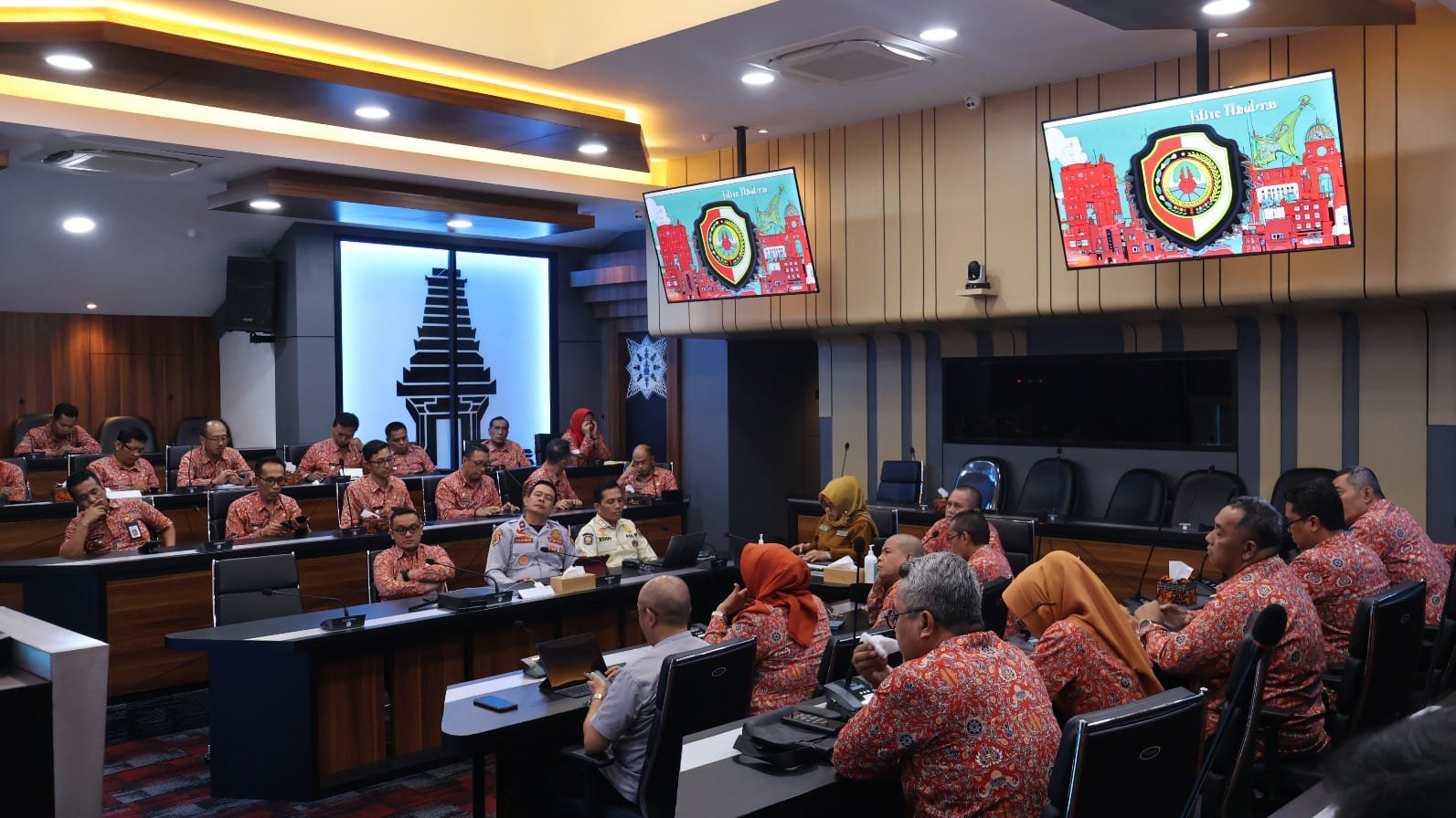 Pastikan Idul Fitri Dan Arus Mudik Aman Dan Lancar, Bupati Ikfina Gelar Rakor Pengamanan Lebaran