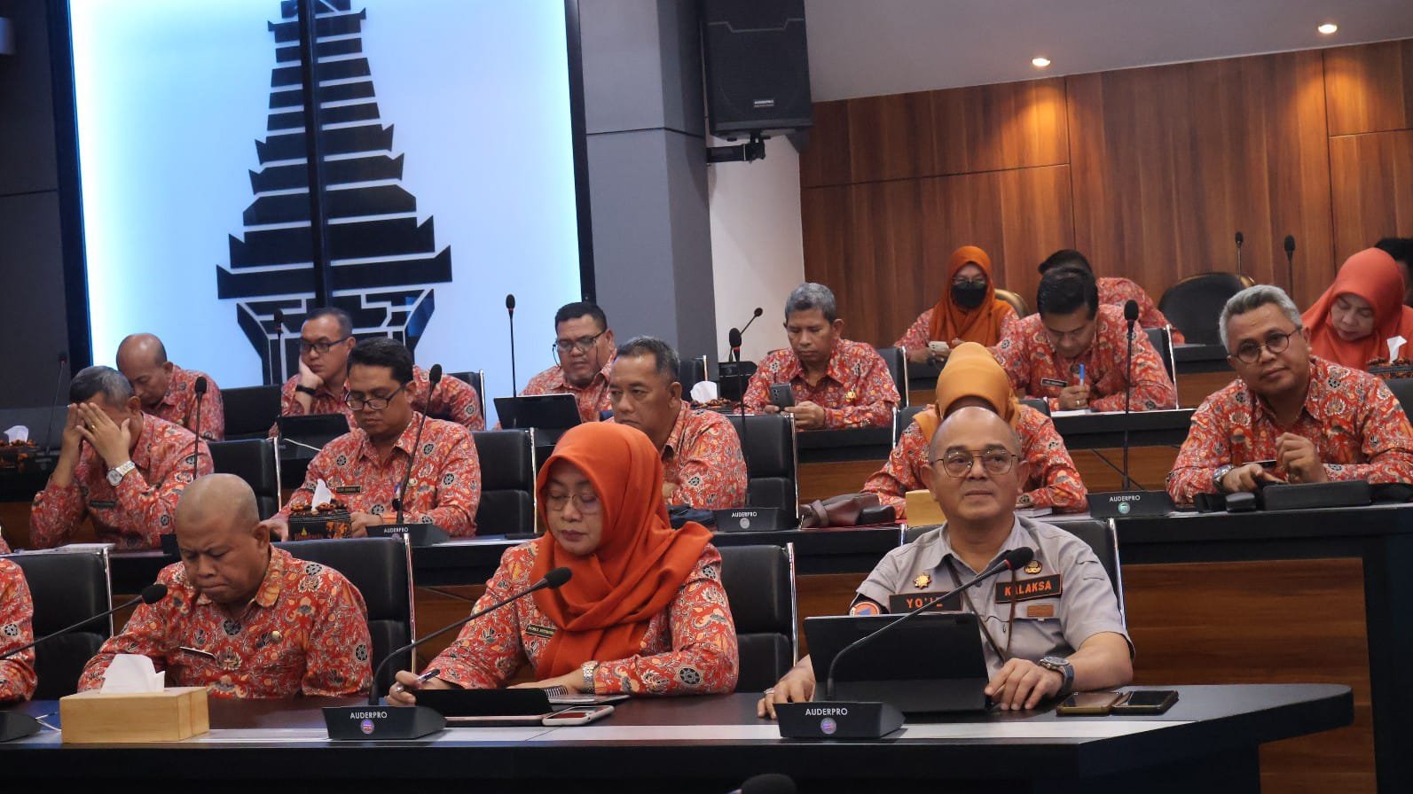 Pastikan Idul Fitri Dan Arus Mudik Aman Dan Lancar, Bupati Ikfina Gelar Rakor Pengamanan Lebaran