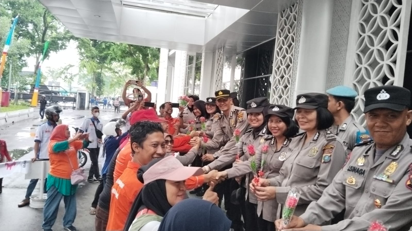 May Day 2024, Exco Partai Buruh Sumut Unjuk Rasa di DPRD Sumut