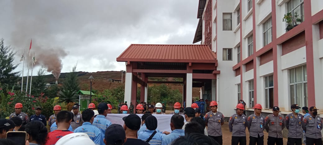 Memperingati Hari Buruh Internasional, Tiga Buruh FNPBI di PT Wanatiara Persada (Perusahaan Nikel) Pulau Obi, Halmahera Selatan di PHK Sepihak
