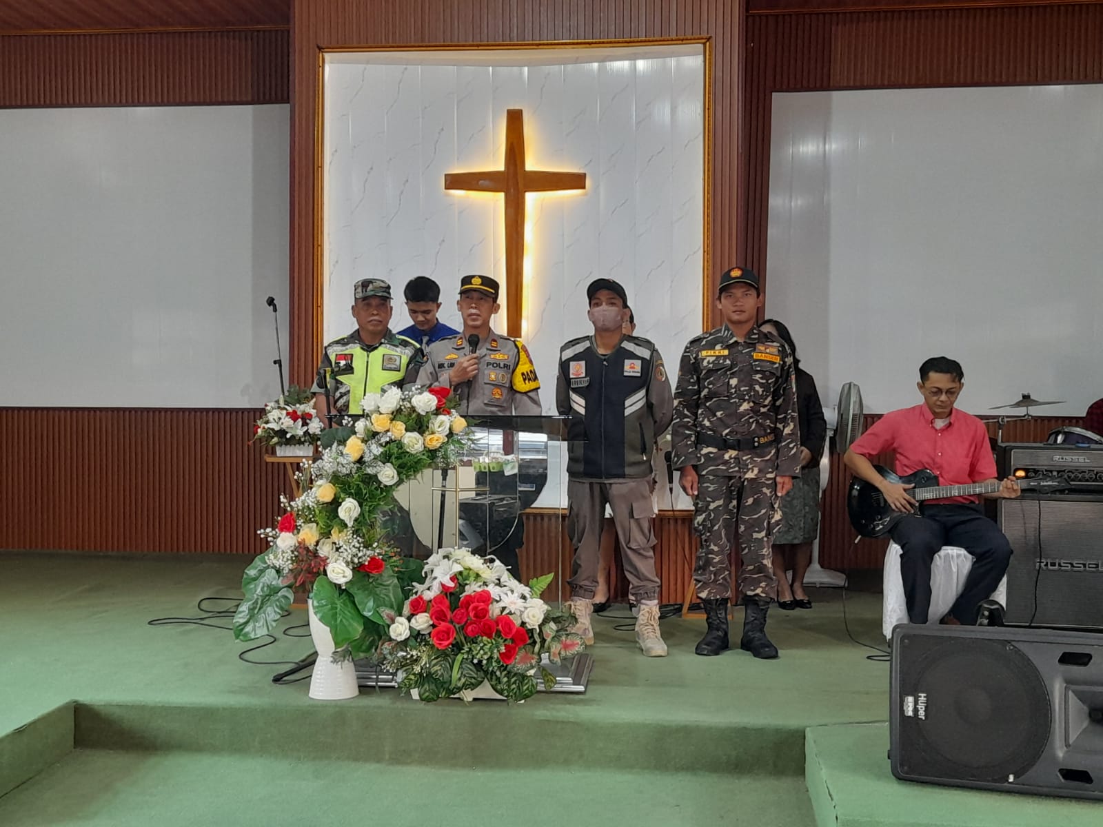 TNI Polri bersama Ormas di Mojokerto Beri Rasa Aman Ibadah Kenaikan Yesus Kristus