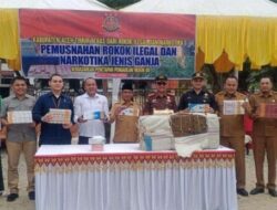 Pj Aceh Timur Hadiri Undangan Kajari Aceh Timur Musnahkan Barang Bukti Rokok Ilegal dan Narkoba