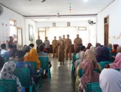 Bupati Ikfina Salurkan Bantuan Beras Ke 346 KPM Desa Wringinrejo