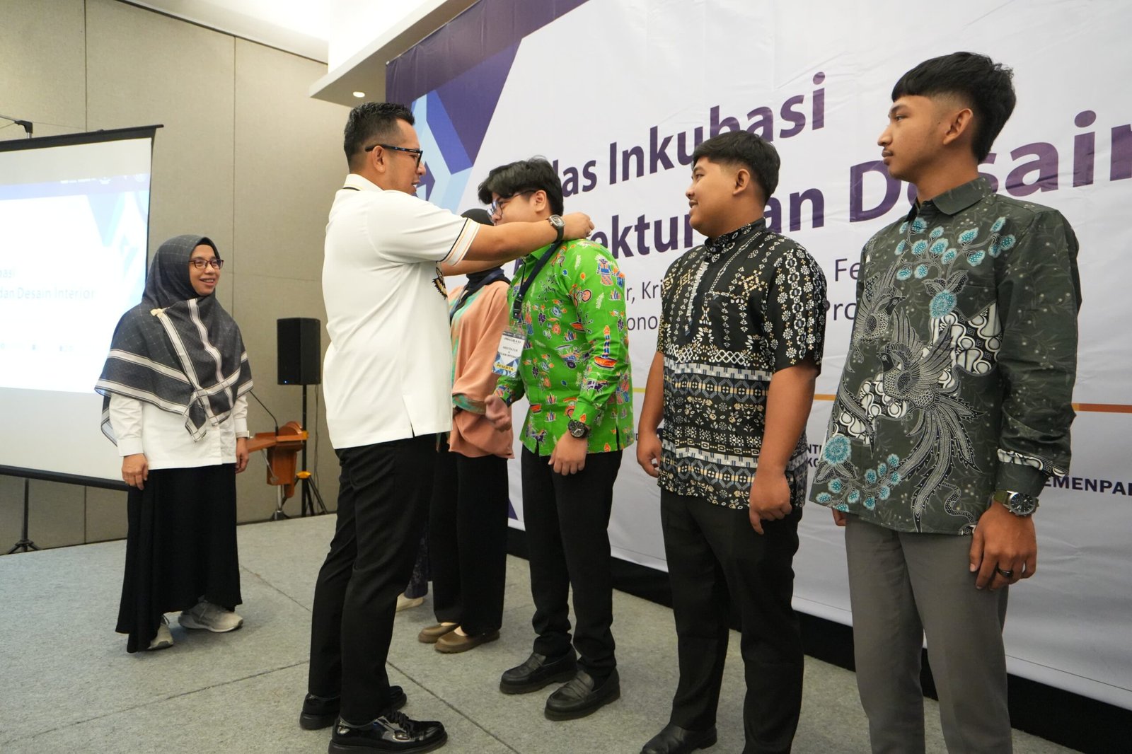 Pusat Grosir Sepatu Kota Mojokerto, Jadi Objek Inkubasi Arsitektur dan Desain Interior Kemenparekraf