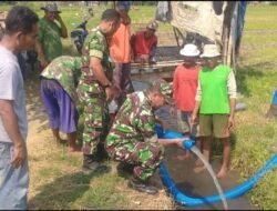 Gotong Royong Babinsa Bareng Poktan, Berdayakan Pompa Air Brigade Alsintan Airi Persawahan Mojoanyar