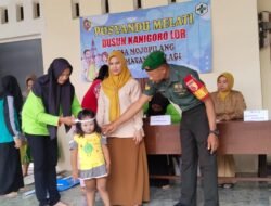 Upaya Deteksi Dini Cegah Stunting, Babinsa Koramil 0815/03 Sooko Dampingi Layanan Kesehatan Posyandu