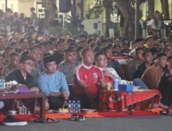 Kapolres Pasuruan Kota Titip Pesan Pilkada Damai Saat Nobar Indonesia Vs Filipina