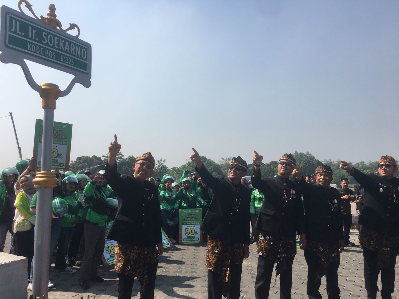 Pj Wali Kota Mojokerto Resmikan Jalan Ir. Soekarno