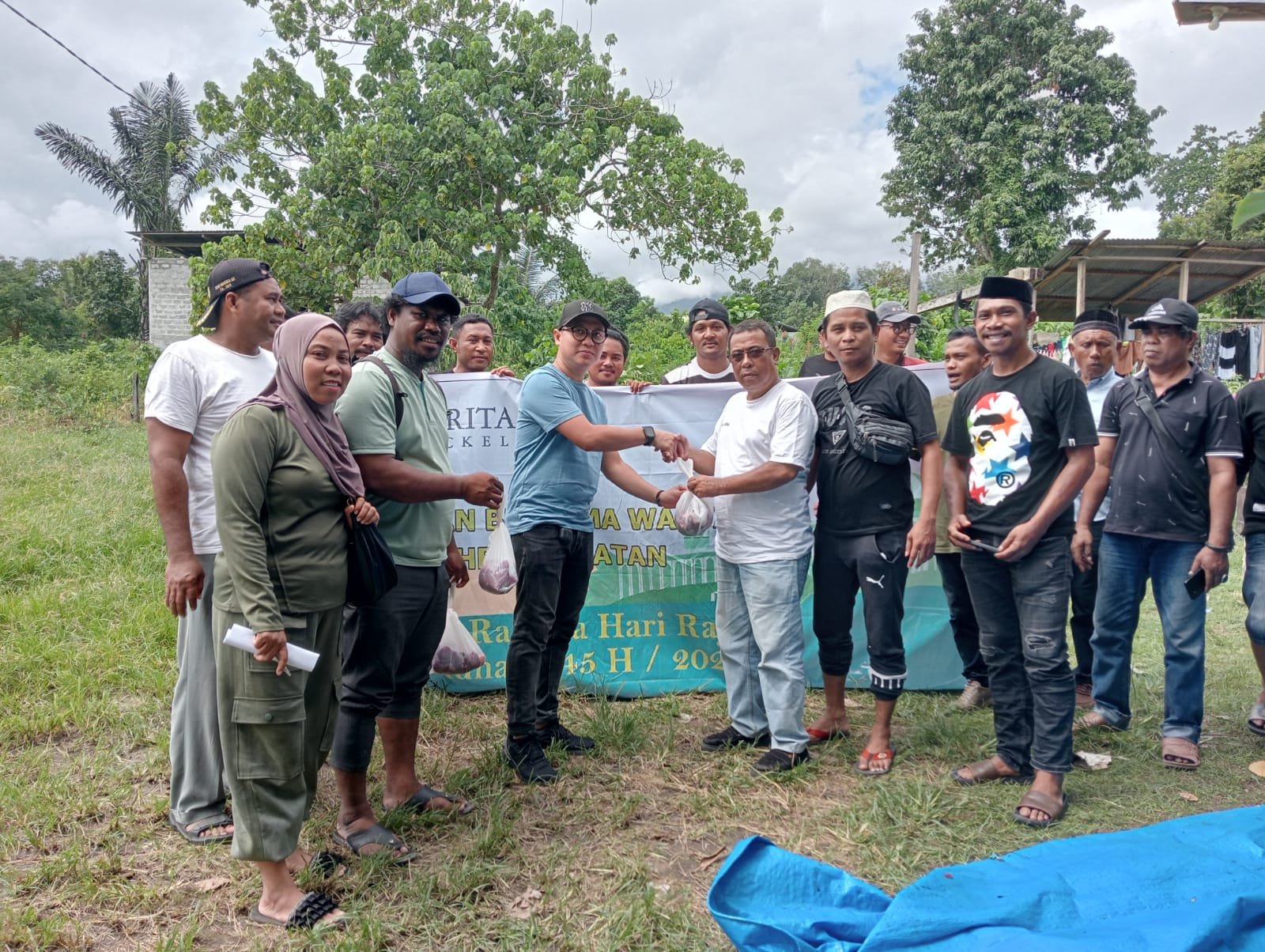 Idul adha 1445 H Harita Nickel Salurkan 26 Ekor Sapi di Lingkar Operasionalnya