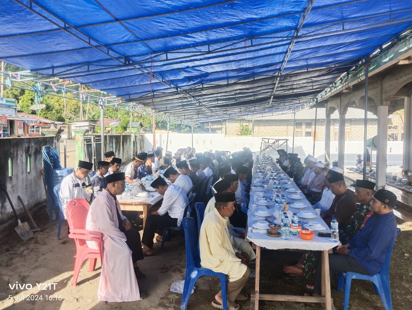 Camat di Halsel Berterimakasih ke Masyarakat Gelar Tradisi Tolak Bala Kampung, Kades Saketa Tidak Hadir