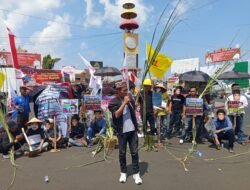 Aliansi Komando Aksi Rakyat Lampung Kembali Gelar Aksi Damai Di Tugu Adipura,Ini Tuntutan nya . . ! !