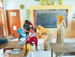 Wujudkan Generasi Sehat, Babinsa Koramil 0815/15 Jatirejo Dampingi Layanan BIAS