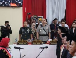 Kapolres Tanggamus Hadiri Pelantikan Anggota DPRD Periode 2024-2029