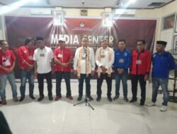 Berkas Pendaftaran Cabup Dan Cawabup Halsel Rusihan-Mohtar Di KPUD Lengkap