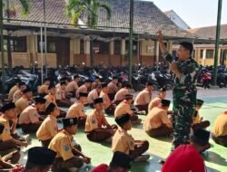 Koramil 0815/07 Jetis Bekali Wasbang Siswa MTs Darul Ulum