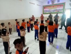 Mengenal Kedisiplinan, TK Negeri Pembina II Kunjungi Markas Koramil Dlanggu