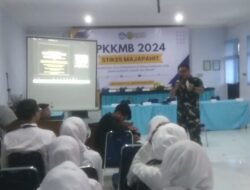 Bekali Semangat & Keteladanan, Danramil Bangsal Berikan Wasbang Mahasiswa Baru STIKES Majapahit