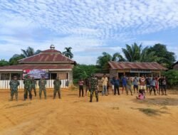 Koramil 415-02/ Mersam Adakan Karya Bakti Bersama Warga SAD Dalam Rangka Memperingati HUT RI Ke-79