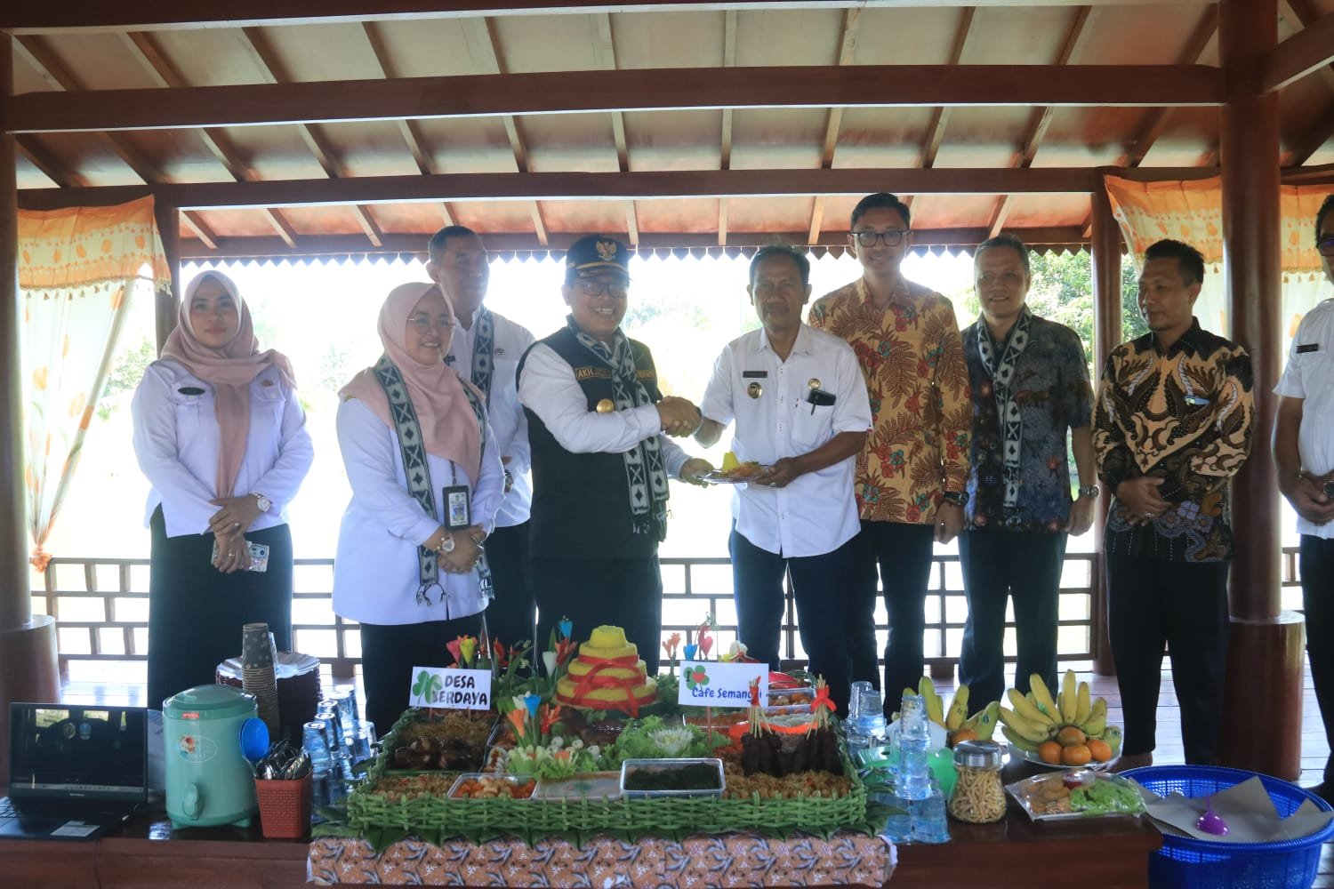 Program Desa Berdaya, Pjs Bupati Mojokerto Launching Cafe Semanggi Desa Wonosari