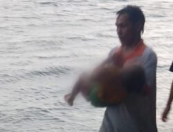 Satpolairud Polres Tanggamus Identifikasi Anak Tenggelam Di Pantai Kiluan