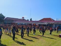 Luar Biasa, Kalapas Beserta Jajaran Laksanakan Senam Sehat Guna Meningkatkan Derajat Kesehatan Dan Mental Warga Binaan