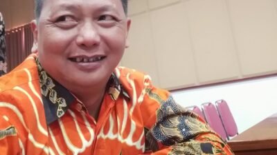 Akhiyat Tegaskan Buku Pendamping Siswa Terbitan CV. Dewi Pustaka Telah Penuhi Aturan yang Berlaku