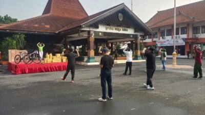 Senam Bersama, Pjs Bupati Mojokerto Tekankan ASN Harus Netral