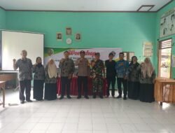Babinsa Koramil 0815/13 Kutorejo Kodim 0815/Mojokerto Berikan Edukasi Anti-Bullying di SDN 1 Jiyu