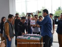 Bupati Batang Hari Hadiri Pemusnahan Surat Suara Rusak Dan Kelebihan Di KPU Batang Hari