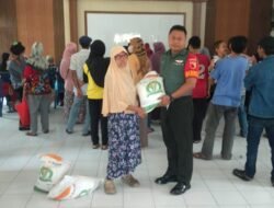 Distribusi Bantuan Pangan CBP Tahap III TA 2024, Babinsa Balongsari Koramil Magersari Lakukan Pendampingan