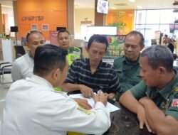 Rangkaian Peringatan Hari Juang Kartika, Kodim 0815/Mojokerto Bersama Dispendukcapil Kota Mojokerto Gelar Bakti Sosial Pembuatan Akta Kelahiran