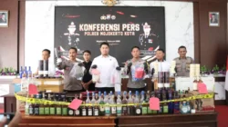 Polres Mojokerto Kota Amankan Rumah Produksi Miras Ilegal