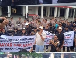 Pelaksana Proyek Pembangunan Gedung UMITRA Bersama Masa Demo,Tuntut Sisa Pembayaran…!!!