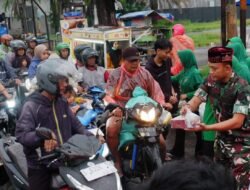 Berkah Ramadan, Koramil 0815/01 Pralon Bersama Persit Bagikan Takjil