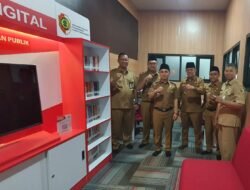 Kadisperka Kabupaten Mojokerto Dampingi Gus Barra Kunjungi Pojok Baca Digital (POCADI)