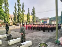 Koramil 0815/07 Jetis Tanamkan Nilai Disiplin dan Nasionalisme Siswa MTS Darul Ulum