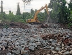 Diduga Suami Kapolres Ternate Kembali Aktifitas Galian C Ilegal Dekat Pemukiman Warga Babang di Halsel