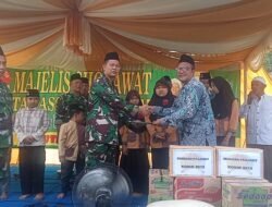 Koramil 0815/05 Gedeg Salurkan Santunan Sedekah Prajurit ke Yatim Center Umar Bin Khottob