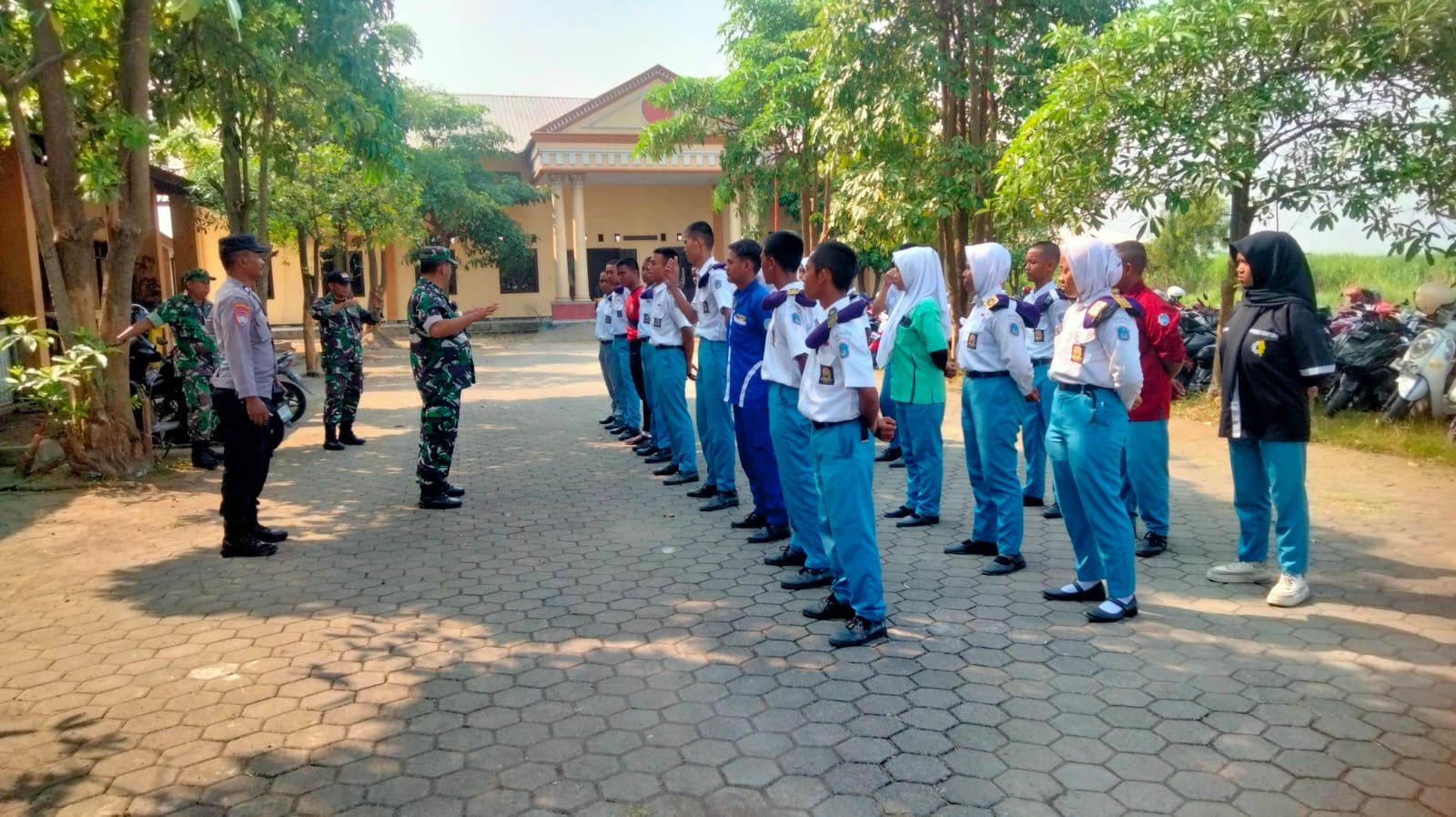 Seleksi Paskibra HUT ke-80 RI, Koramil 0815/07 Sambangi SMKN 1 Jetis