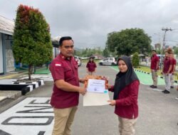 Petugas Rutan Kelas IIA Ambon Terima Penghargaan atas Aksi Cegah Selundupan Handphone