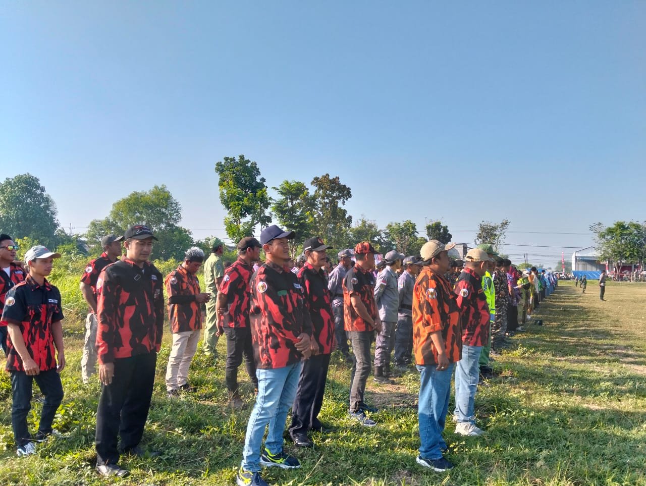 PAC Pemuda Pancasila Balongpanggang Antusias Mengikuti Upacara Bendera Peringatan HUT RI ke-80 Tahun 2025