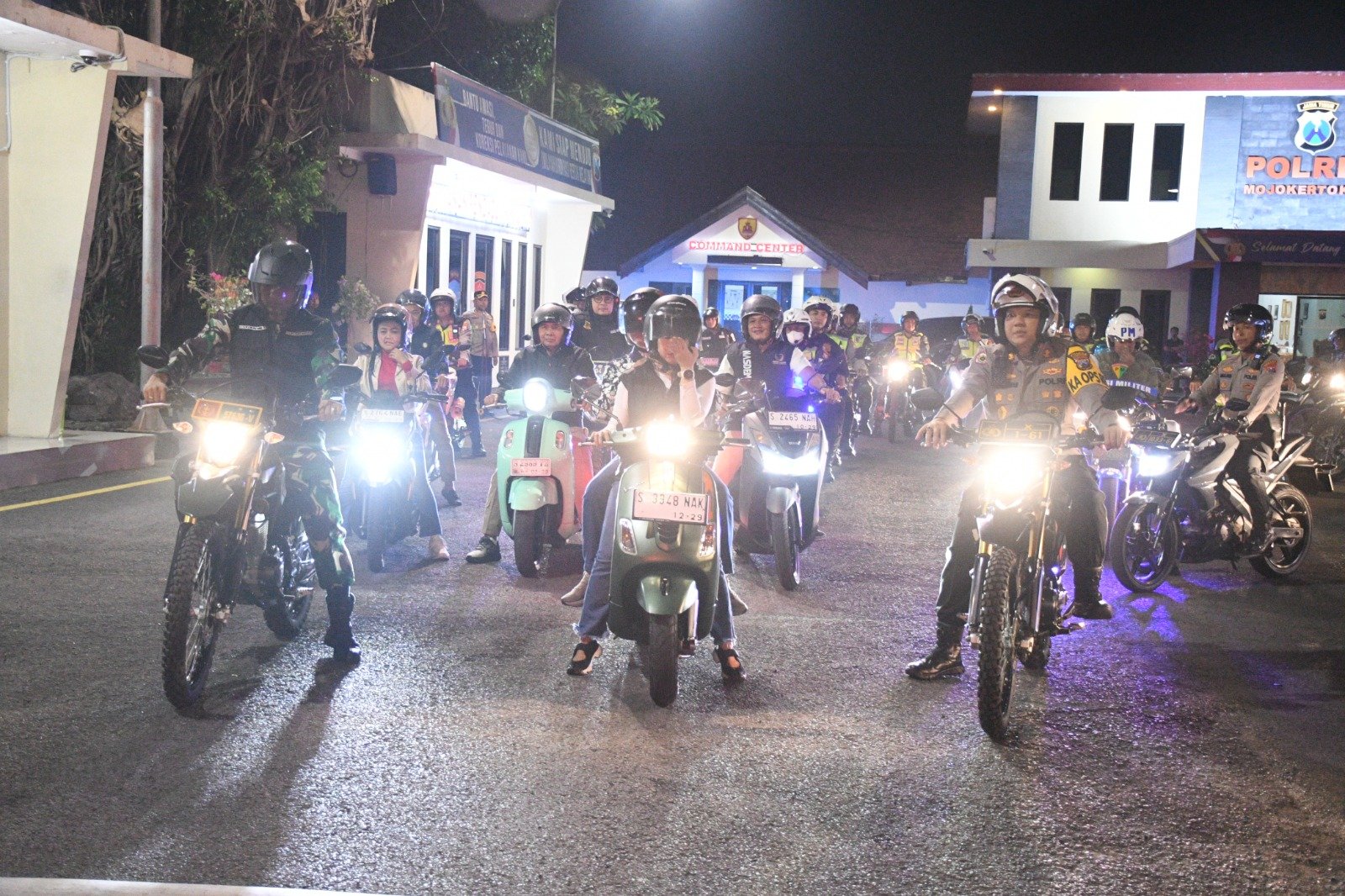 TNI-Polri Bersama Forkopimda Kompak Jaga Kota Mojokerto Tetap Aman dan Kondusif