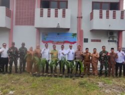 Penanaman Pohon Kelapa Hibrida di Kompleks Pemasyarakatan Way Huwi Dukung Program Ketahanan Pangan Nasional