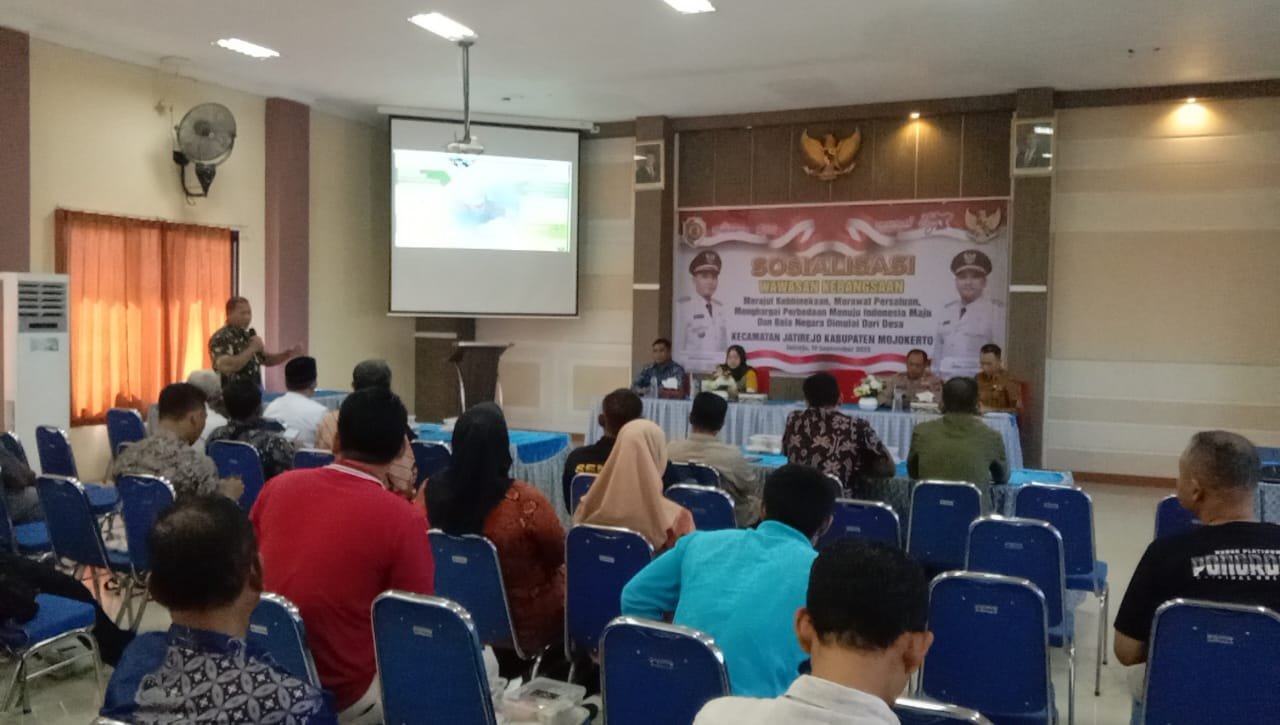 Pabung Kodim 0815 Mayor Inf Desto Jumeno Sosialisasikan Wawasan Kebangsaan di Kecamatan Jatirejo