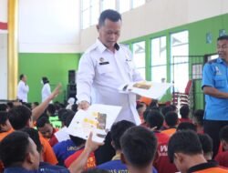 Bentuk Perhatian Lapas Kelas IIB KotaAgung, Tampung Aspirasi Warga Binaan Sekaligus Bagikan Pakaian Baru