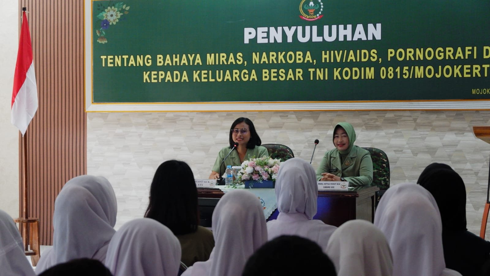 Persit KCK Cabang XXX Kodim 0815 Gelar Penyuluhan Bahaya Miras, Narkoba, HIV/AIDS, Pornografi dan LGBT