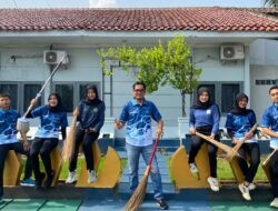 Wujudkan Lingkungan Kerja Bersih dan Nyaman, Lapas Kelas IIA Kalianda Gelar Kegiatan Jumat Bersih