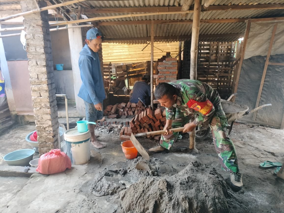 Hadirkan Akses Sanitasi Layak bagi Warga Sumbertanggul, TMMD ke-126 Kodim 0815/Mojokerto Bangun 16 Unit Jamban Sehat