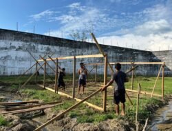Wujudkan Pembinaan Kemandirian, Lapas Dharmasraya Bangun Kandang Bebek Produktif