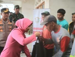 Polres Probolinggo Bantu Warga Terdampak Angin Puting Beliung
